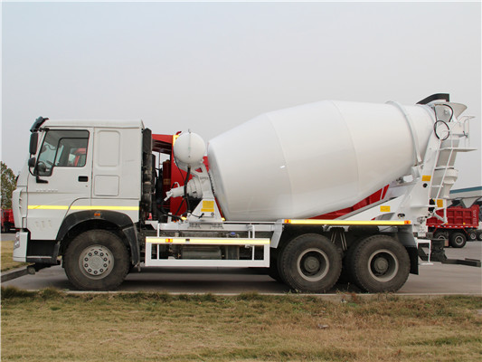 HOWO 6X4 ZZ5327GJBN3647D Cement Mixer Truck manufacturer