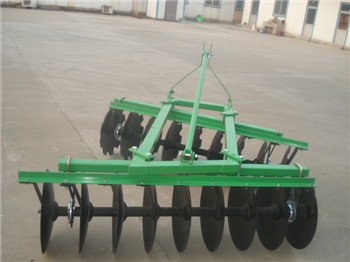 Easy operation opposite 1BJX-2.2 Middle-duty disc harrow for sale