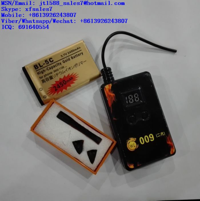 XF 型号 009蓝牙耳机与扑克分析仪和手机连接