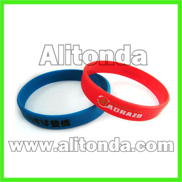 Soft silicone sport wrist for club