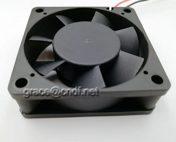 CNDF 60X60X20MM 24v small size dc brushless computer dc cooling fan 24VDC 0.14A 3.36W 4500rpm 15.56cfm cooling fan