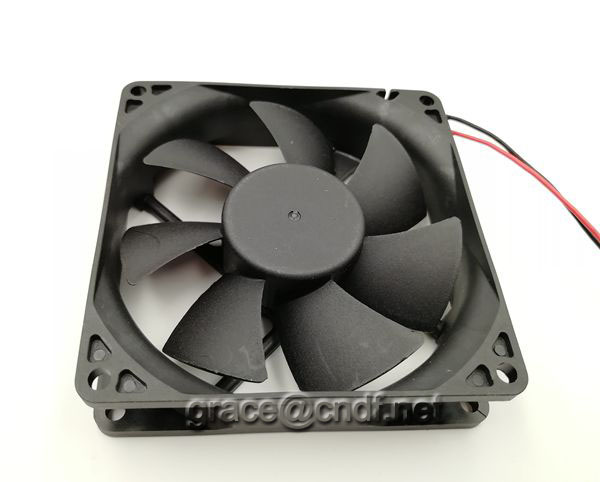  CNDF from chinese manufacturer supplier provide high cfm 64.16 high quanlity dc fan 92x92x25mm 24VDC 4.56W