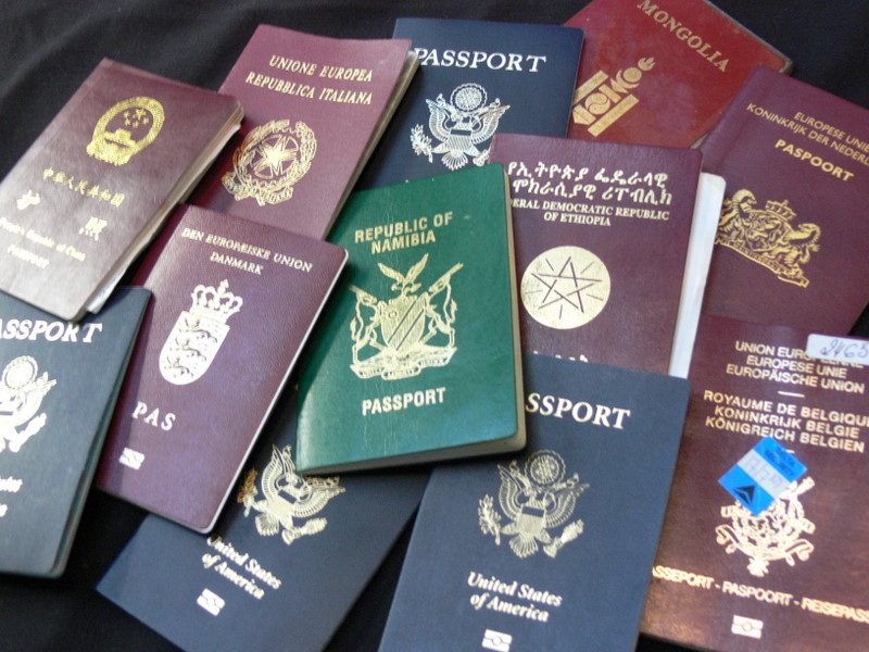 购买注册护照，身份证，托福，雅思，ESOL，CELTA / DELTA等