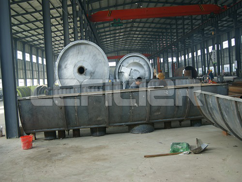 Convenient input of raw materials Waste pyrolysis plant