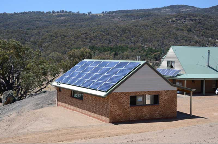 Off Grid Solar Power System for Home Use