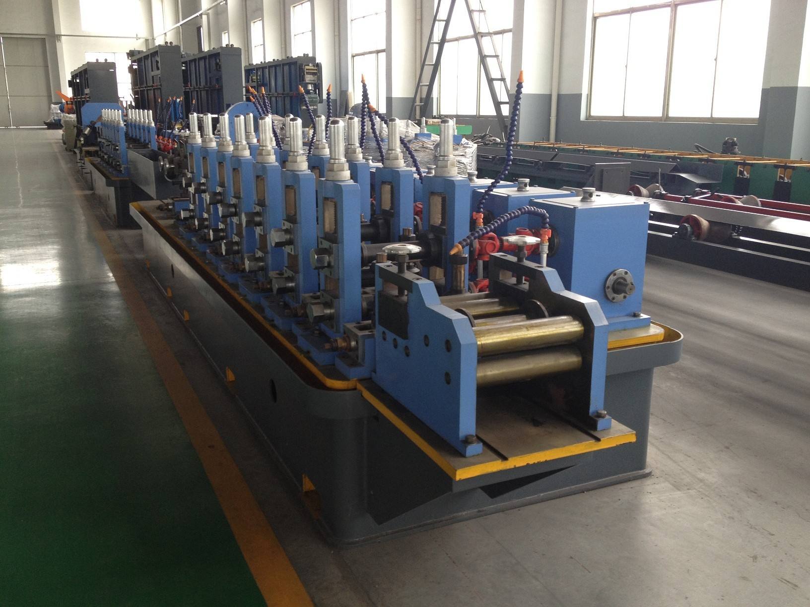 Double metal composite welded pipe mill