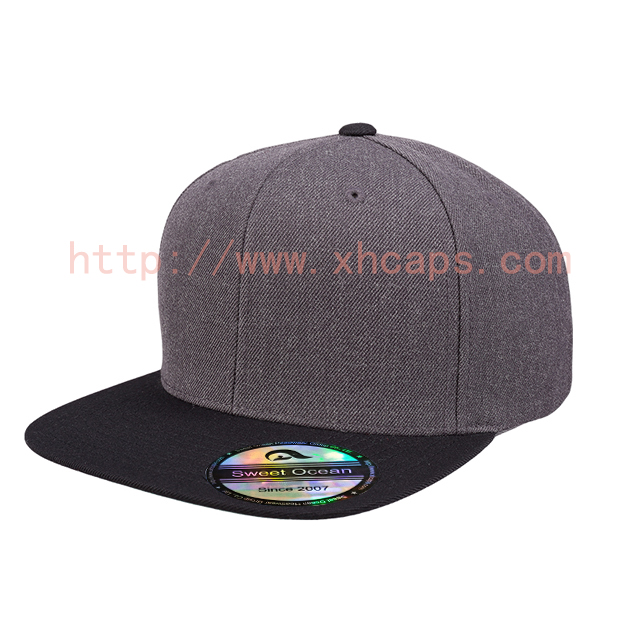 Специальная шапка Snapback с собственным логотипом