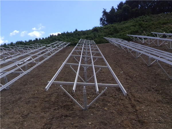 Solar ground mounting ramming post mounting system