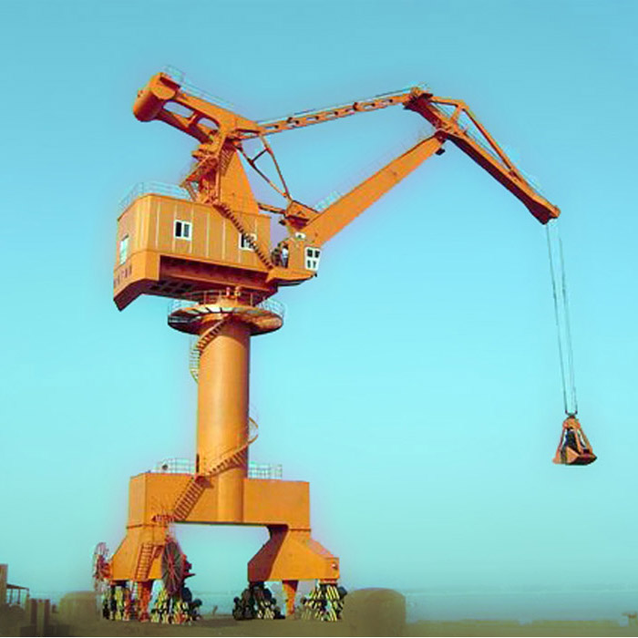 Rich exporting experience mobilizable/fixed portal slewing crane shipyard crane