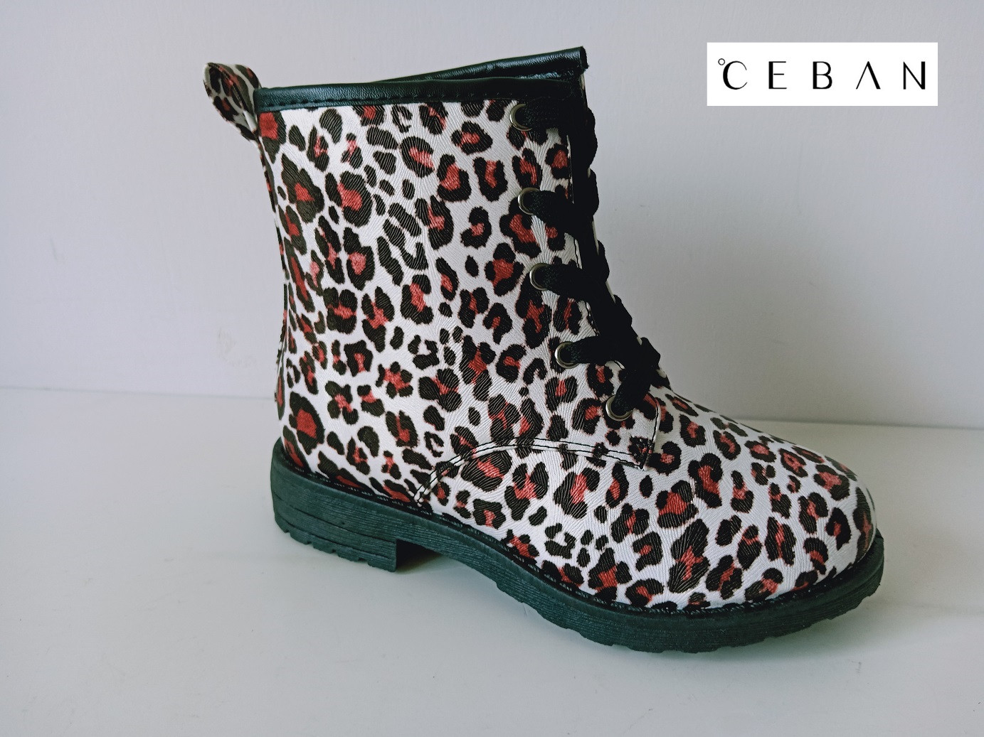 Girl's leopard pattern injection lace boots