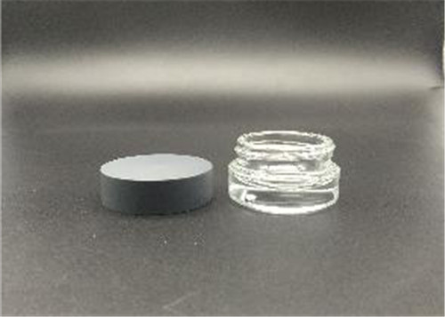 China low price cosmetic round jar screw neck press glass bottle 10G supplier