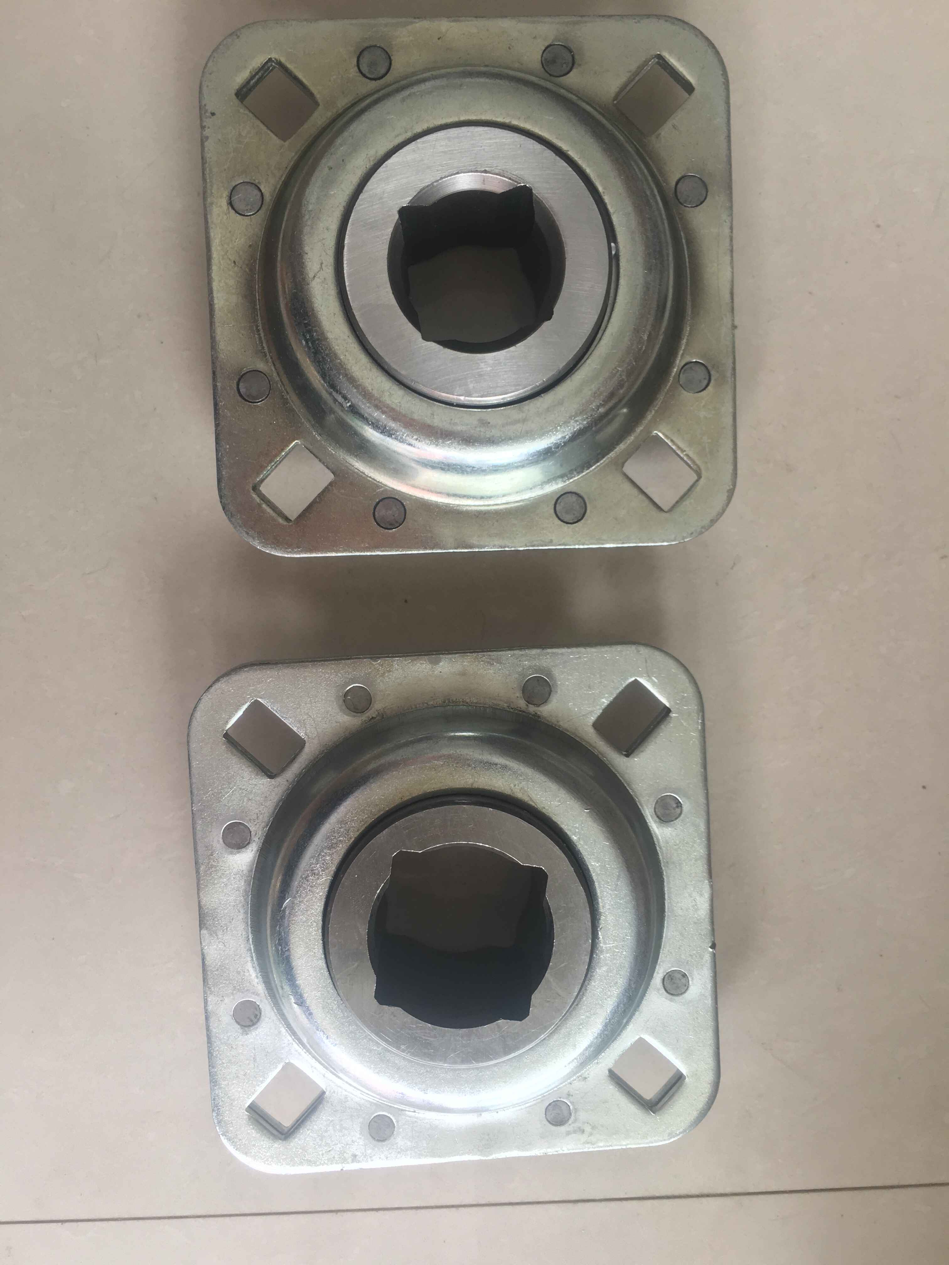 72mm ID Steel Pillow Block Bearings UCT207 For Conveying Machinery Certified  ISO9001