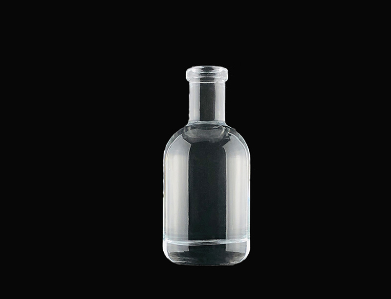  200ml Mini Liquor Bottle Main material: super flint glass