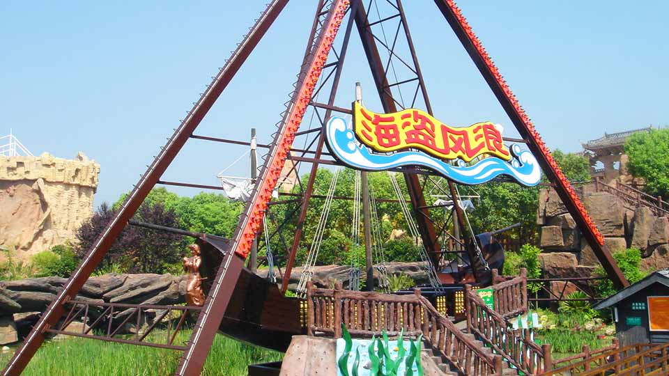 DESCRIPTION OF Octopus fun fair ride is a large amusement equipment developed by our factory, which belongs to the category of automatic control aircraft. The design inspiration comes from octopus, a 