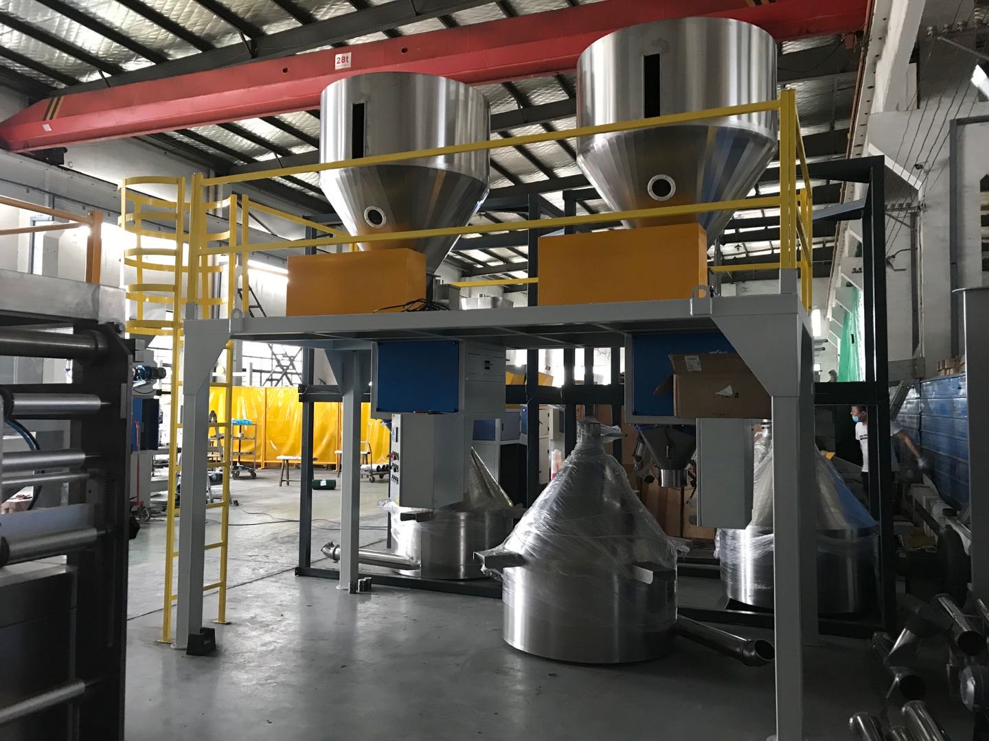 Containerised bagging machine for animal feeds Containerised bagging system Mobile Bagging Unit Wuxi HY Machinery Co., Ltd. 