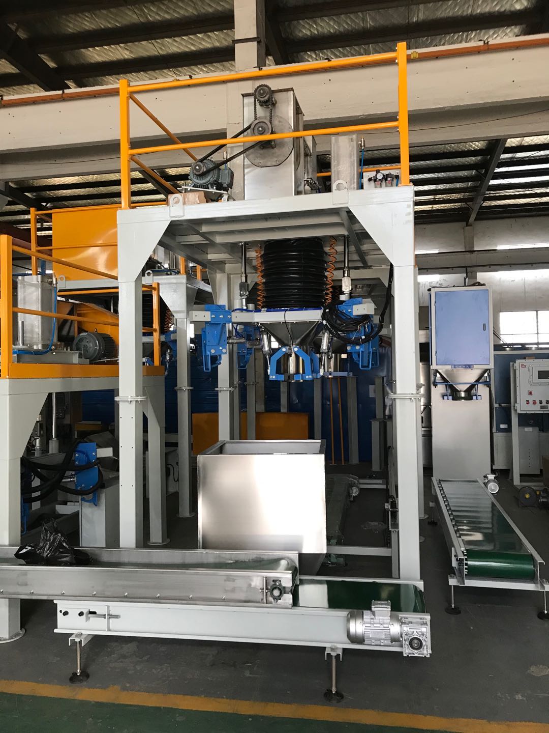 Containerised bagging machine for animal food Containerised bagging system Mobile Bagging Unit Wuxi HY Machinery Co., Ltd. 