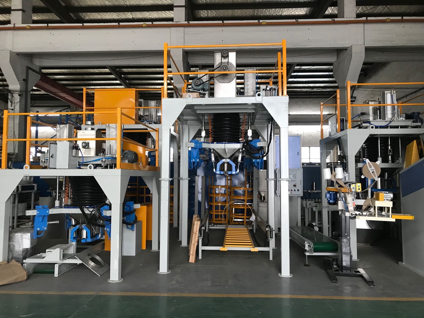 Containerised bagging machine for chemical fertilizers Containerised bagging system Mobile Bagging Unit Wuxi HY Machinery Co., Ltd. 