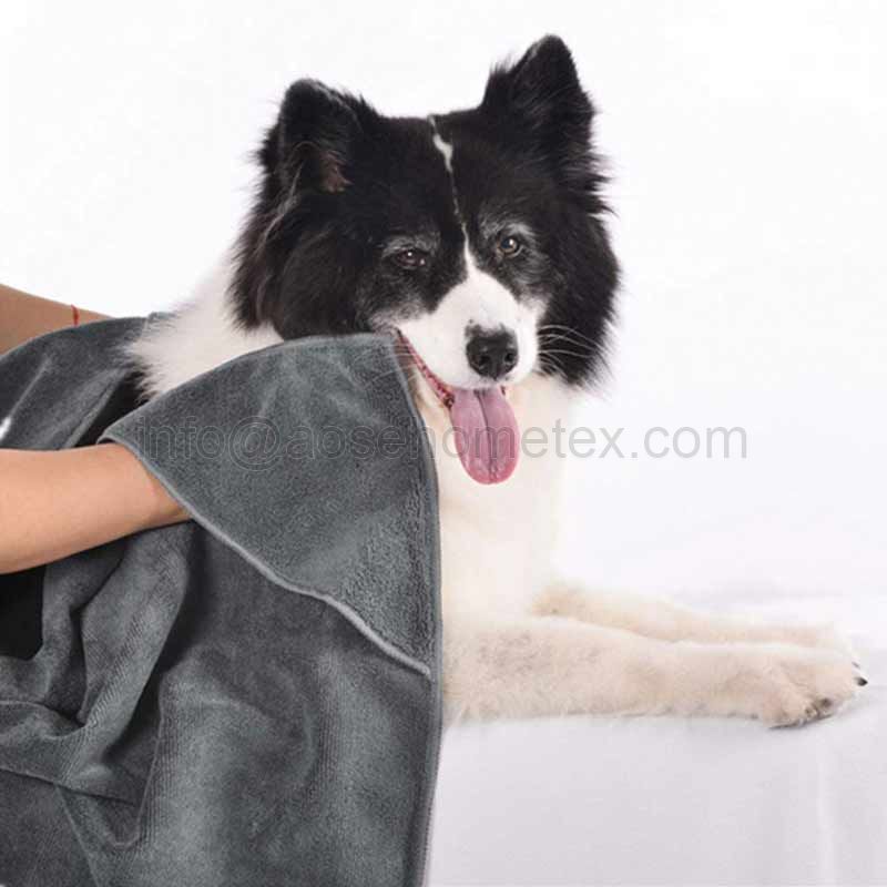 Полотенца для собак из микрофибры 1001TE с двумя треугольными карманами