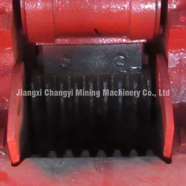 Portable Mobile Mini Stone Rock Crushing Machine, Low Price Diesel Jaw Crusher For Sale