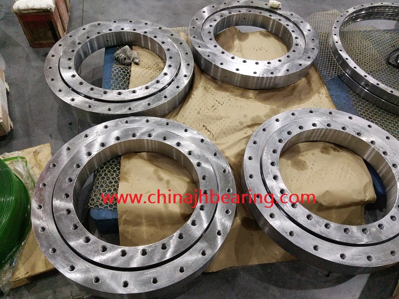 010.30.500 four point contact ball slewing bearing 602x398x80mm 