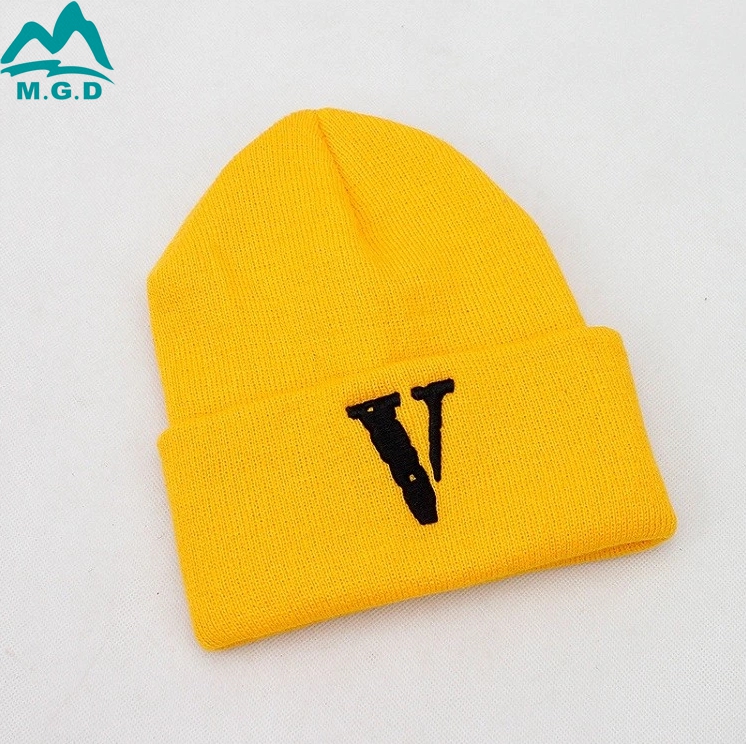 Hot Sale 100% Acrylic Custom Logo Knitted Winter Warm Hats Beanie