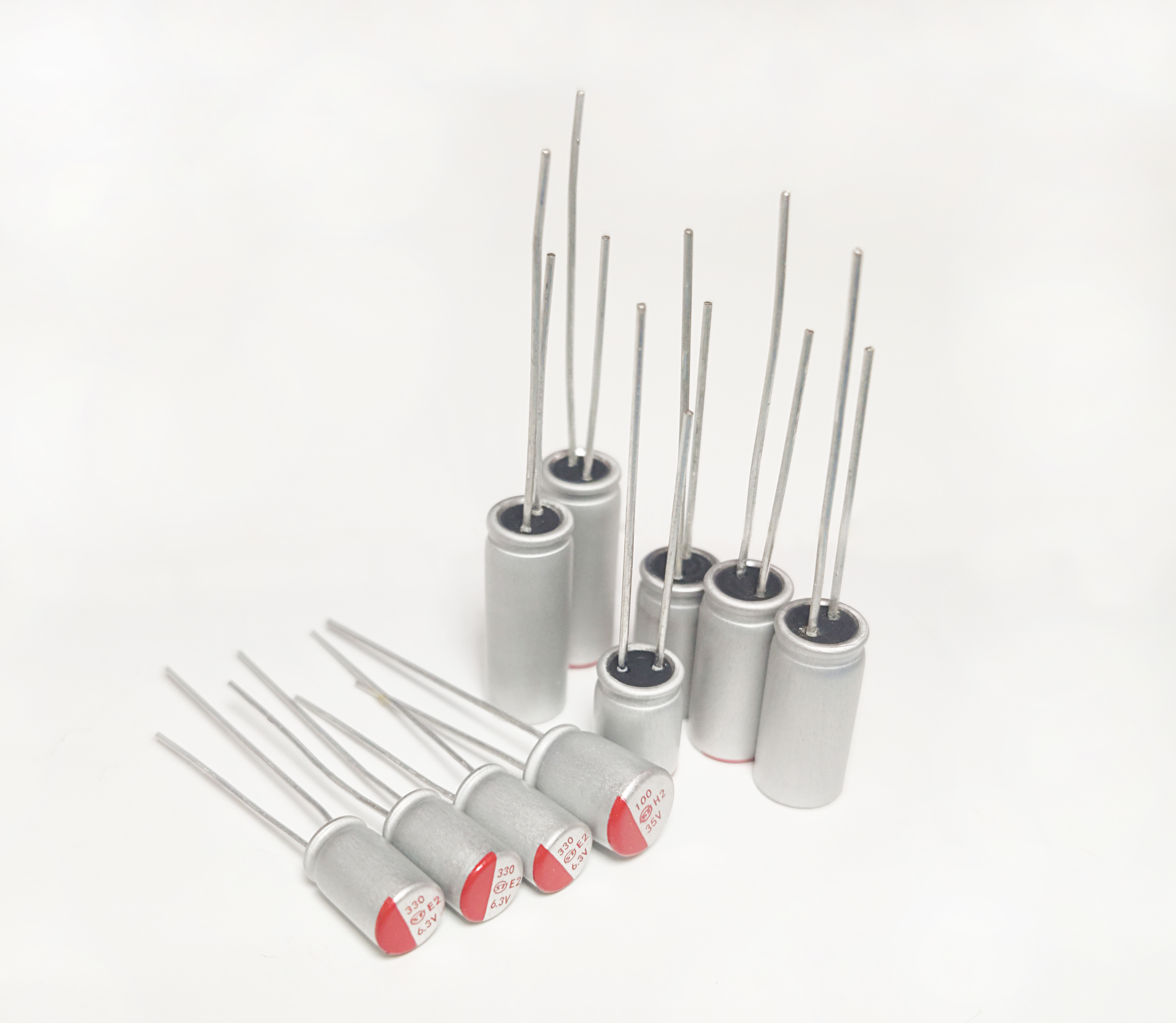 solid electrolytic capacitors