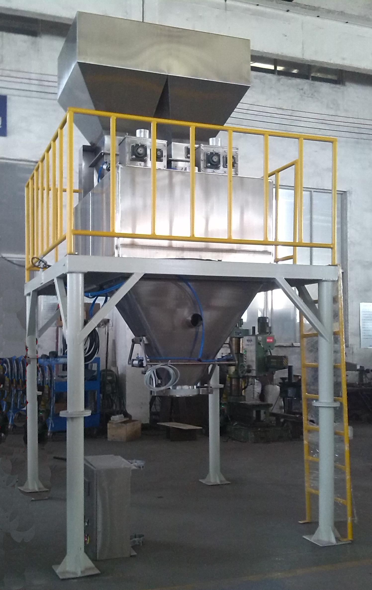 protein, vitamins and minerals filling machine DAIRY MEAL packaging line RABBIT PELLETS bagging machine Chick mash bagging system LAYERS MASH packing machine vitamin and mineral premix packaging machi
