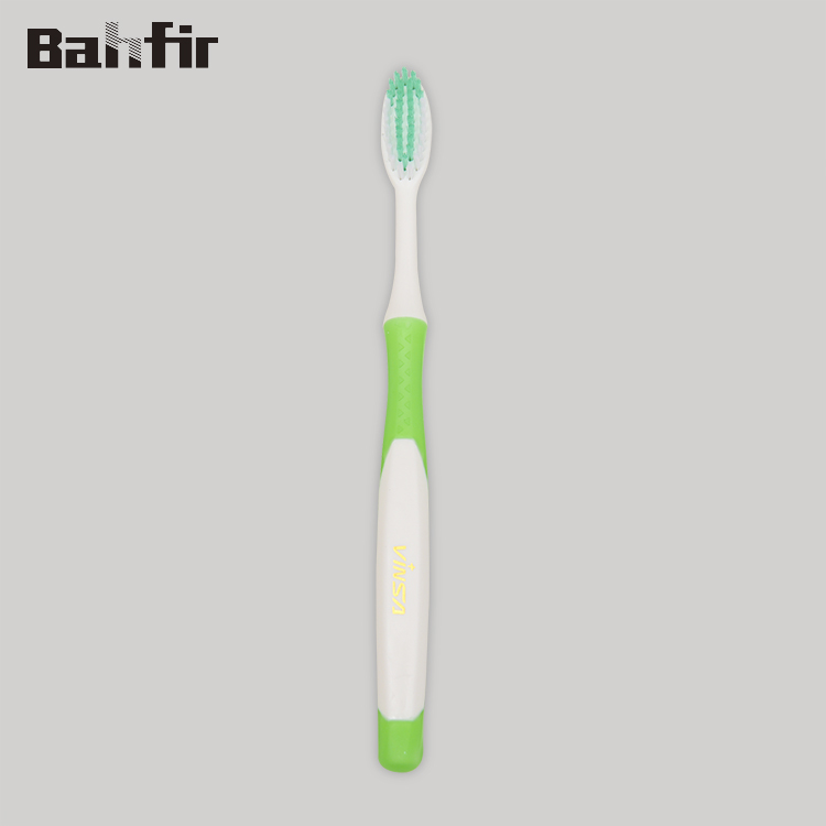 New Arrival Wholesale Cheaper Price Adult Toothbrush