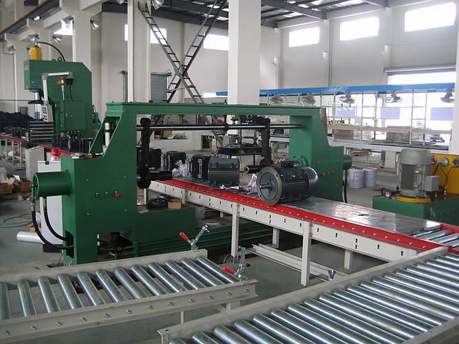 Permanent magnet motor assembly pressing machine