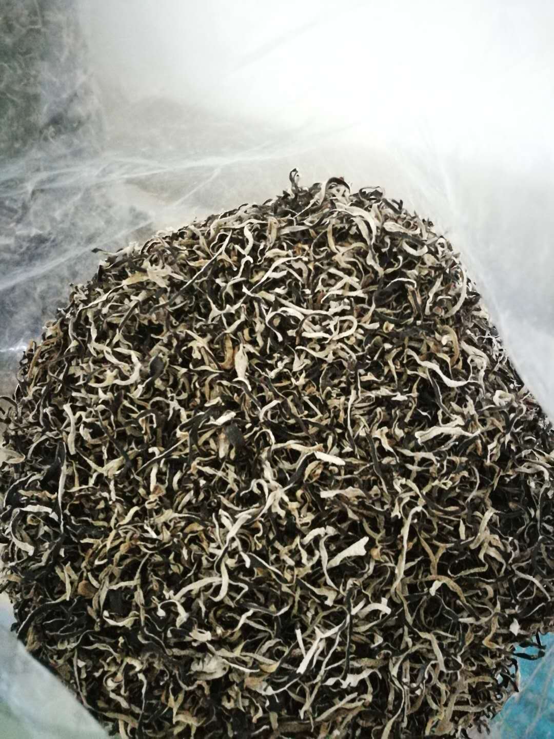 dried black fungus