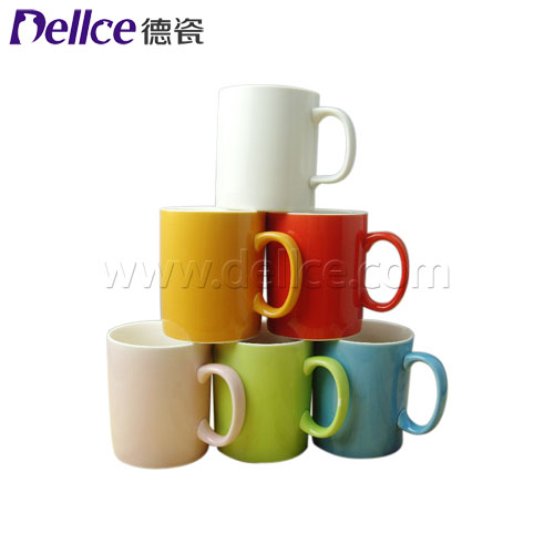 Porcelain mugs