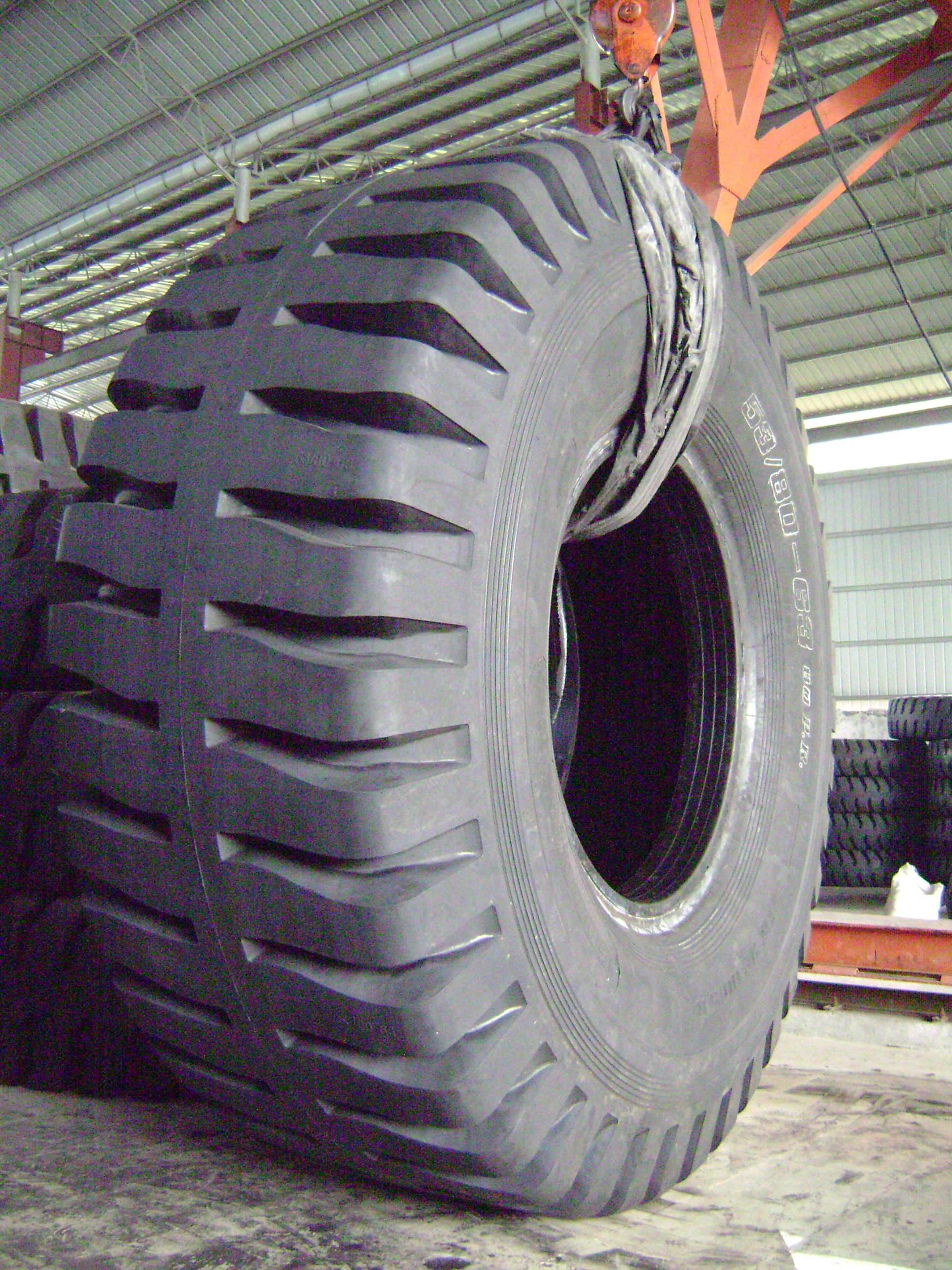 采矿轮胎53/80-63 ，斜交工程轮胎，装载机轮胎