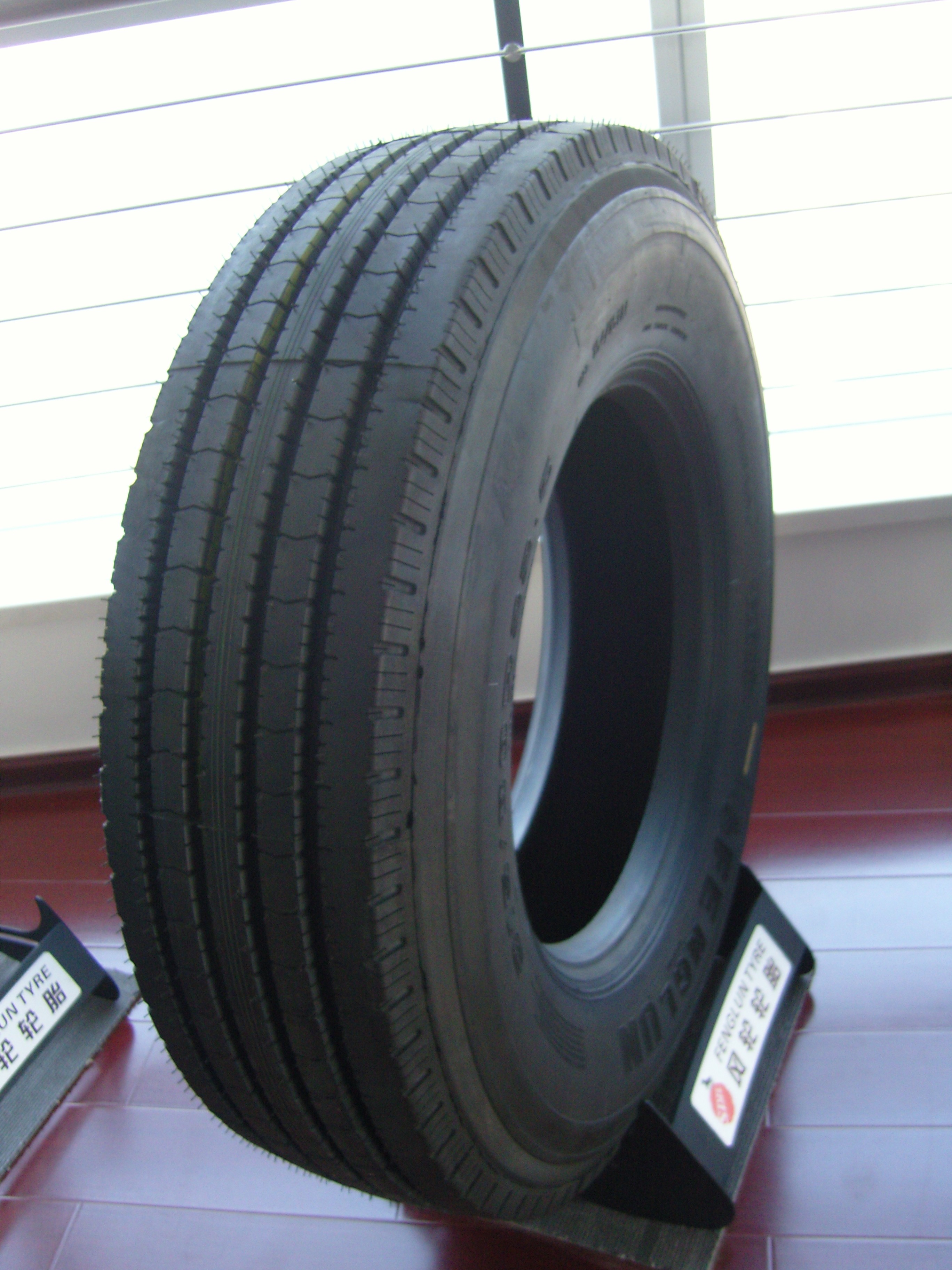 truck tyre  FL688 315/80r22.5