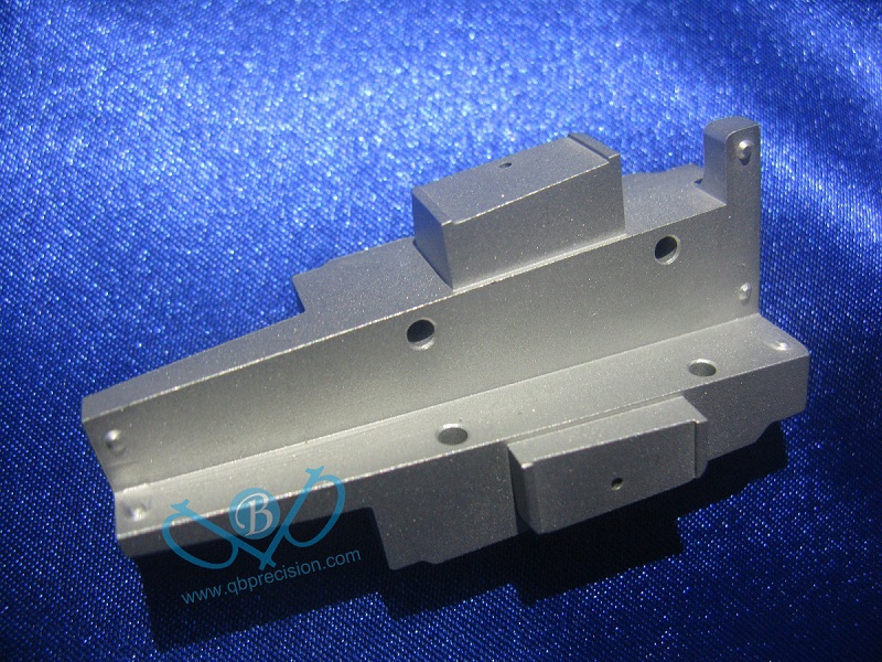 5-Axis Aluminium с ЧПУ механической обработки деталей в Китае QBPrecision технологий быстрого прототипирования и литья под давлением завод по производству
