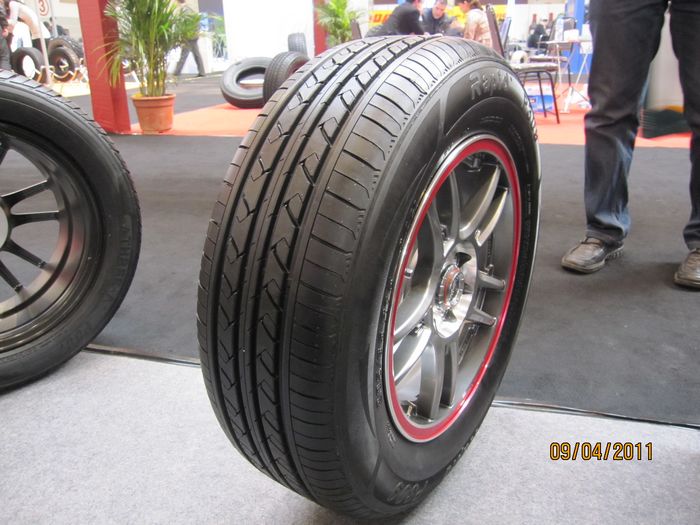 205/60R15 Rapid and Three-a Brand Car Tires