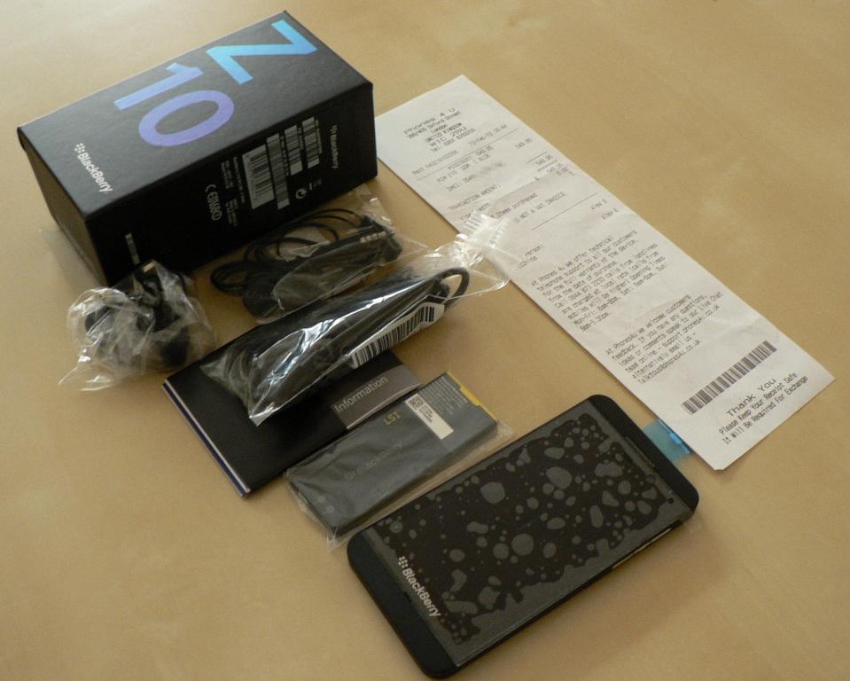 Смартфон BlackBerry Z10 Черный разблокирована