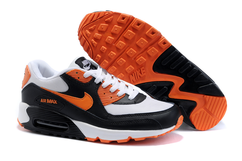 Кроссовки найк аир outlet nike. Nike Air Max 90 черно оранжевые. Найк АИР Макс 90 оранжевые. АИР Макс 90 черно оранжевые. АИР Макс 90 черные с оранжевым.