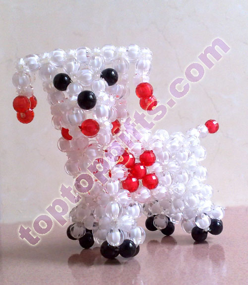 2013 new beaded dog acrylic animal beads figurine 
