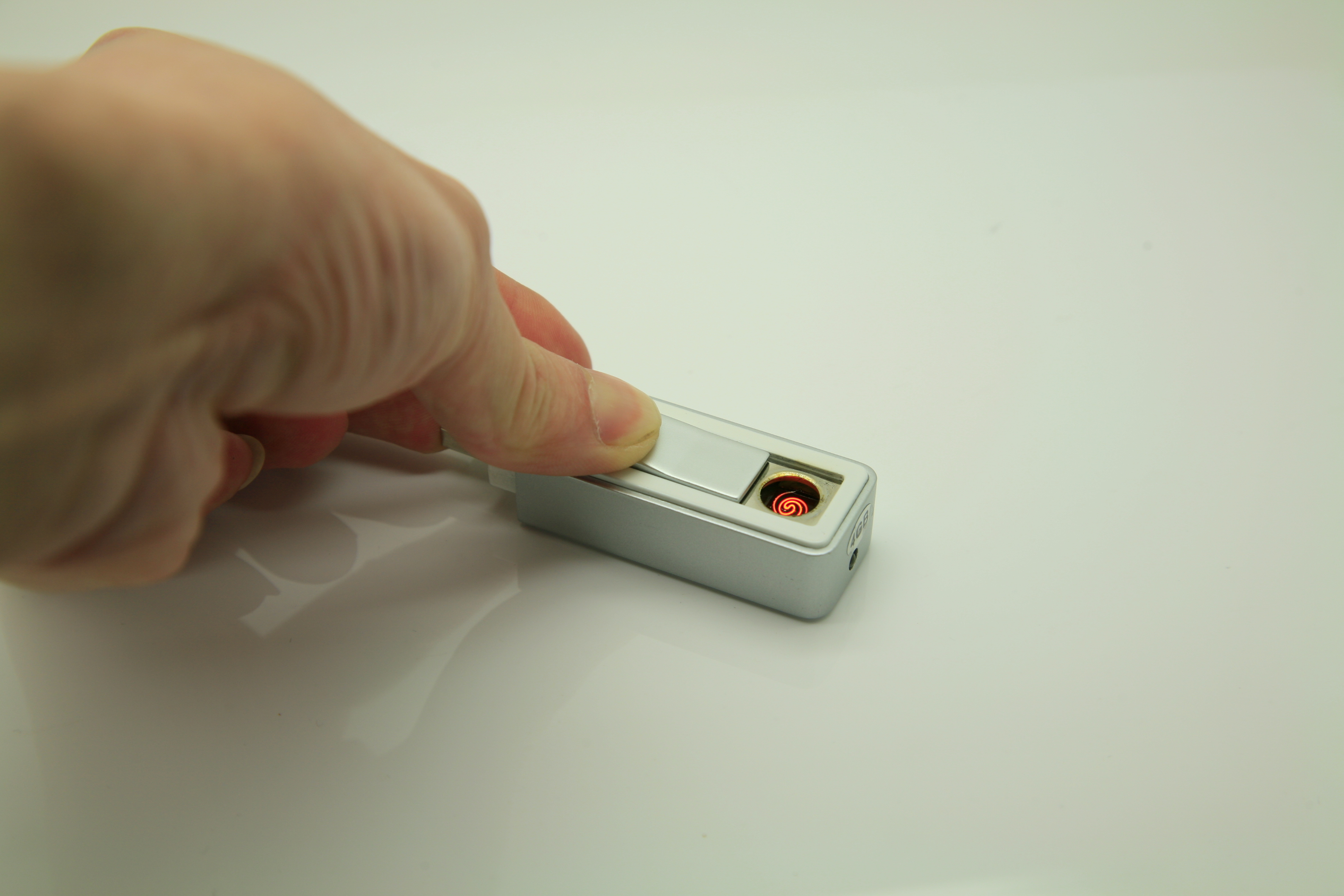Новый горячий продавая перезаряжаемые USB зажигалки с функцией памяти
