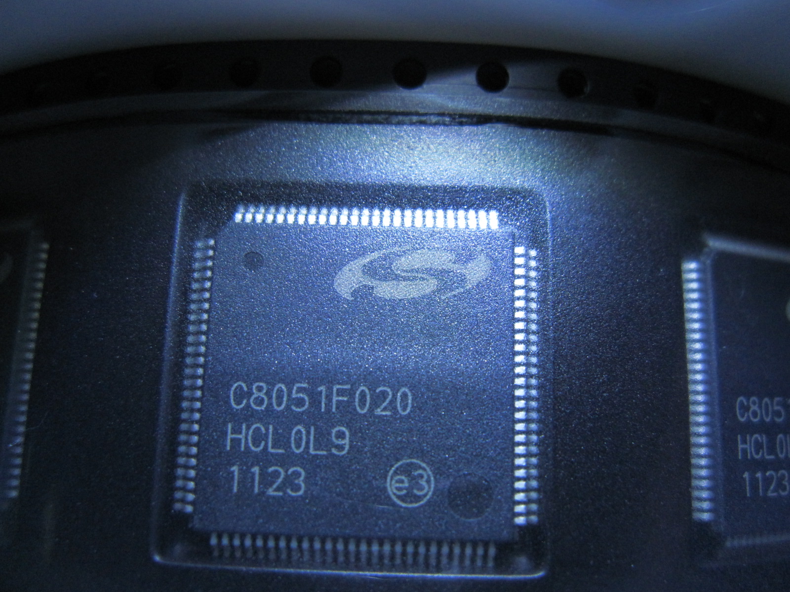  C8051F020-GQR Full Speed USB Flash   MCU Family, genuine 100%original