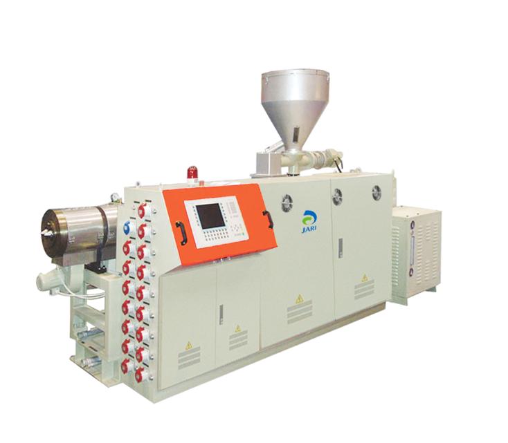 Parallel twin screw extruder