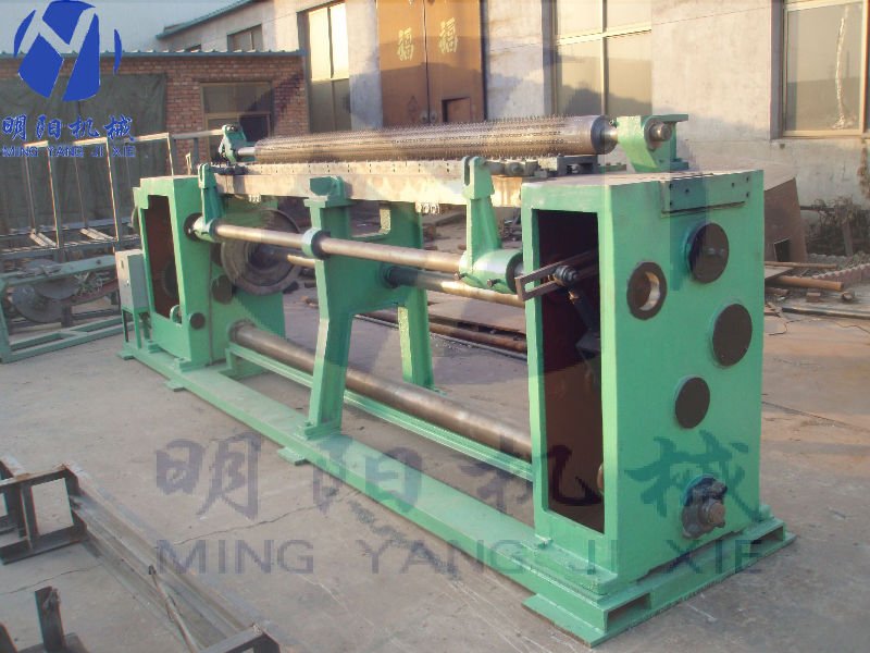 Straight and Reverse Twisted Hexagonal Wire Mesh Machine