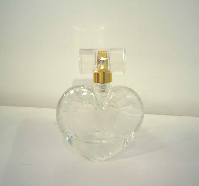 heart shape crystal glass perfume bottle