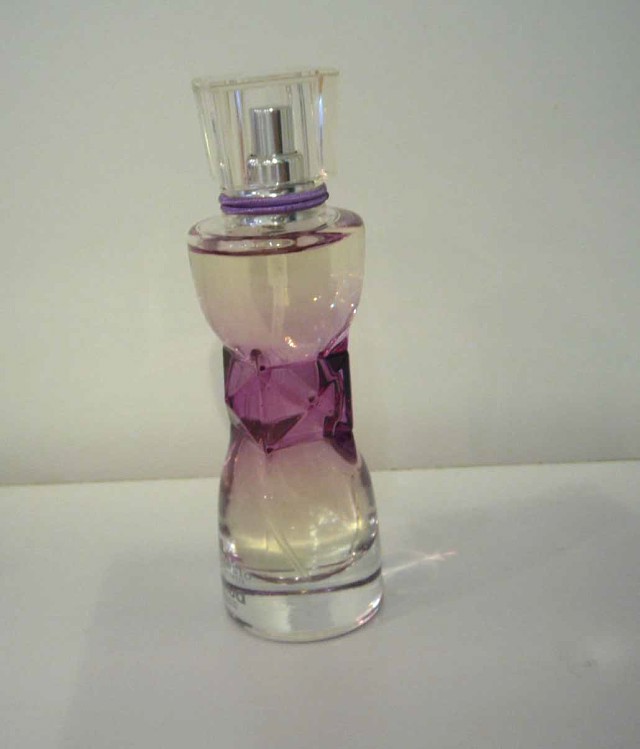 elegant perfume glass bottles in China