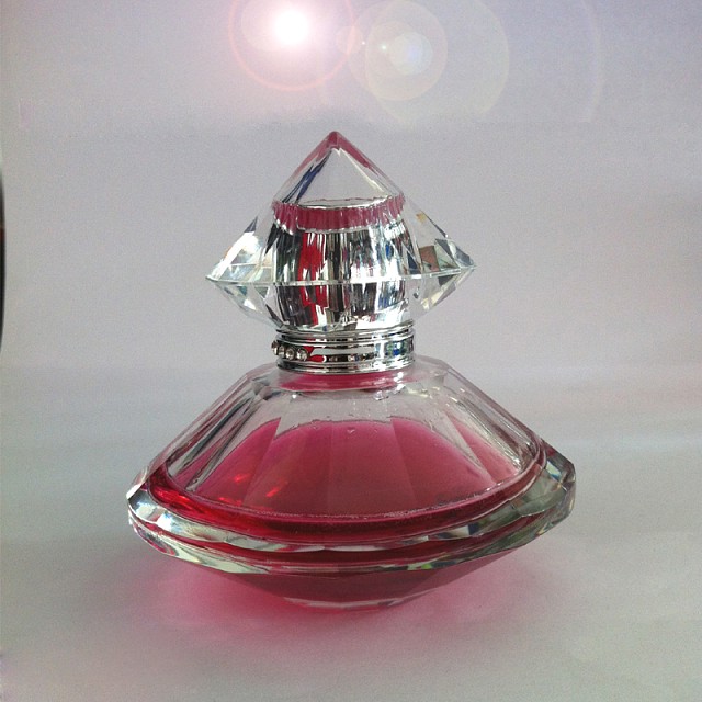 OEM perfume glass bottles with cap with pump