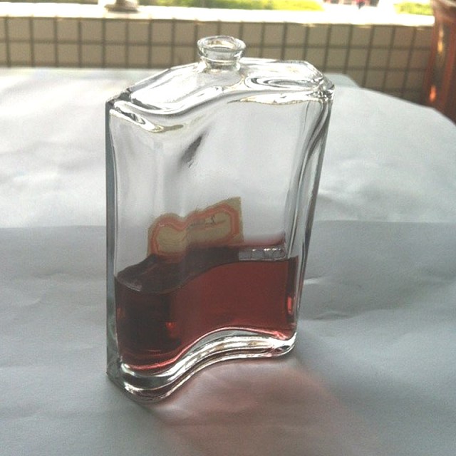 bowknot perfume glass bottle