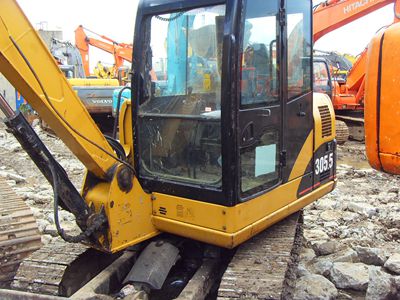 二手履带式挖掘机CAT 305.5：挖掘机CAT305.5（2008）