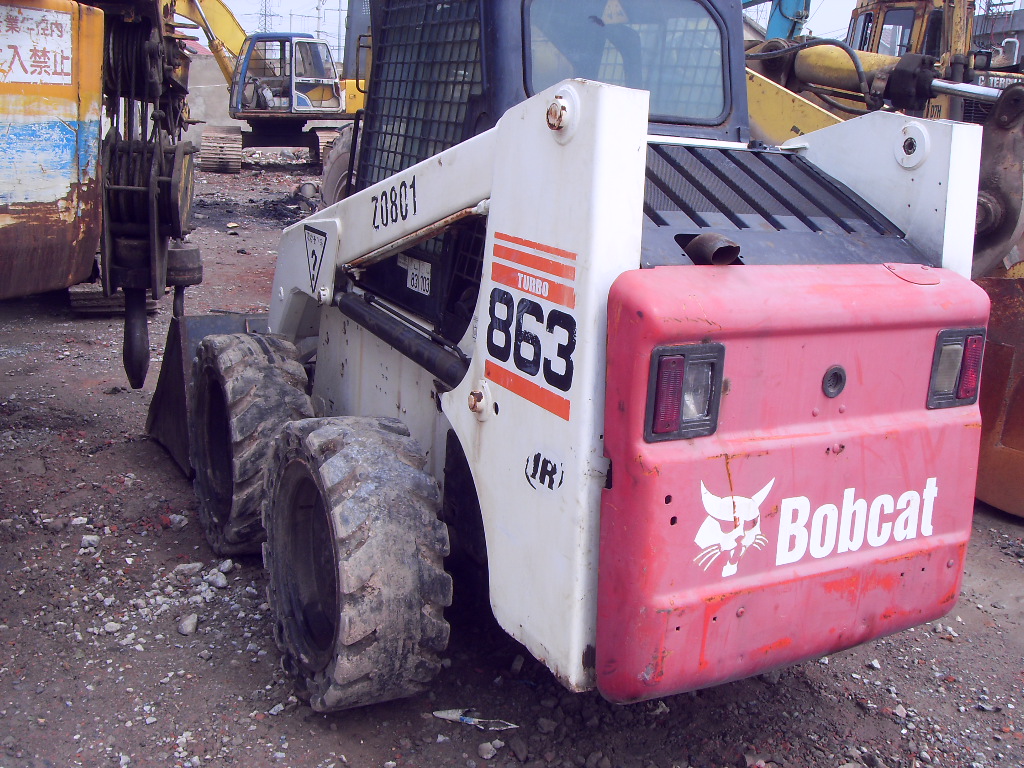 滑移装载机BOBCAT 863  