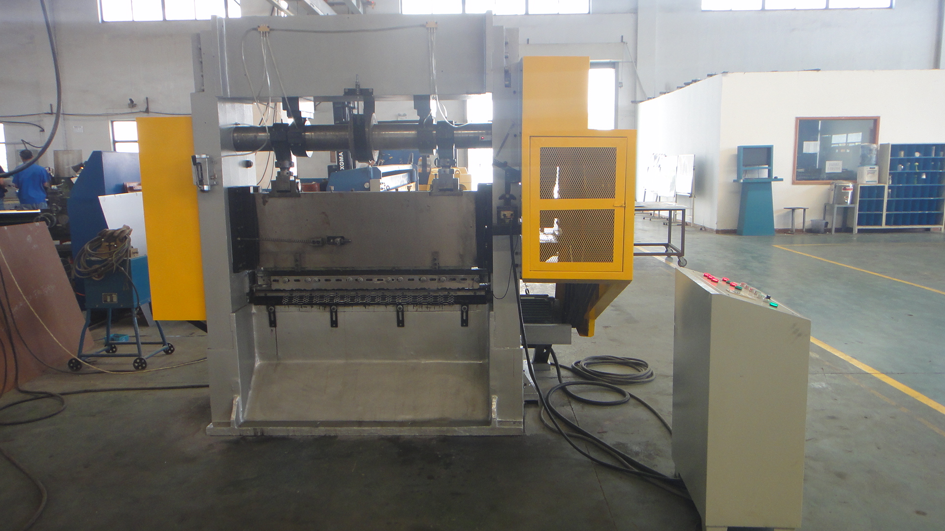 ABE-3-1250 steel plate expanded mesh machine