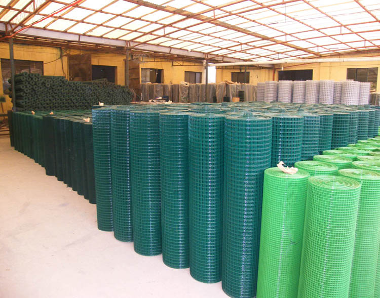 Factory direct sales！pvc coated welded wire mesh